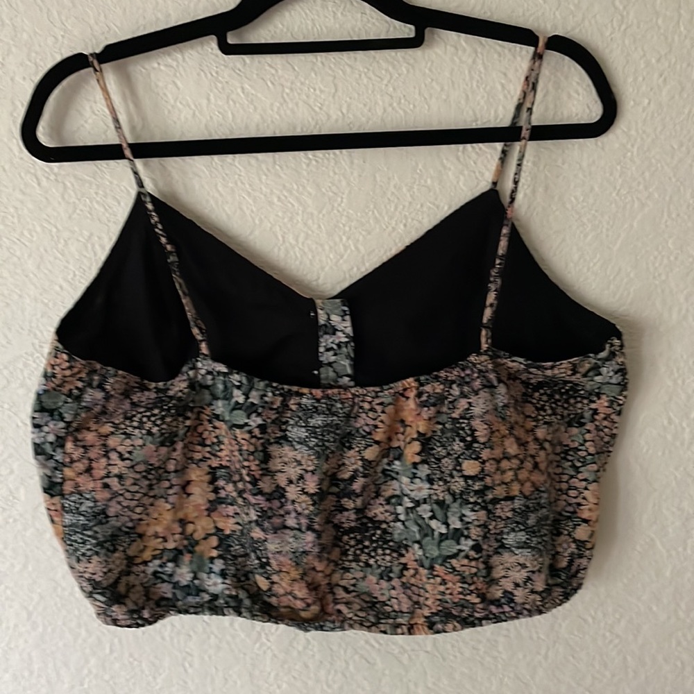American Eagle Outfitters Womans Half Top Size Large - Picture 4 of 6
